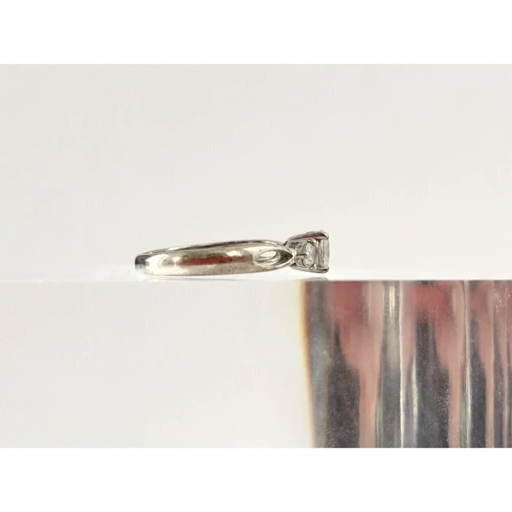 Tripe Stone Round Cut Cubic Zirconia Ring Split Shank Ring - sz 9
